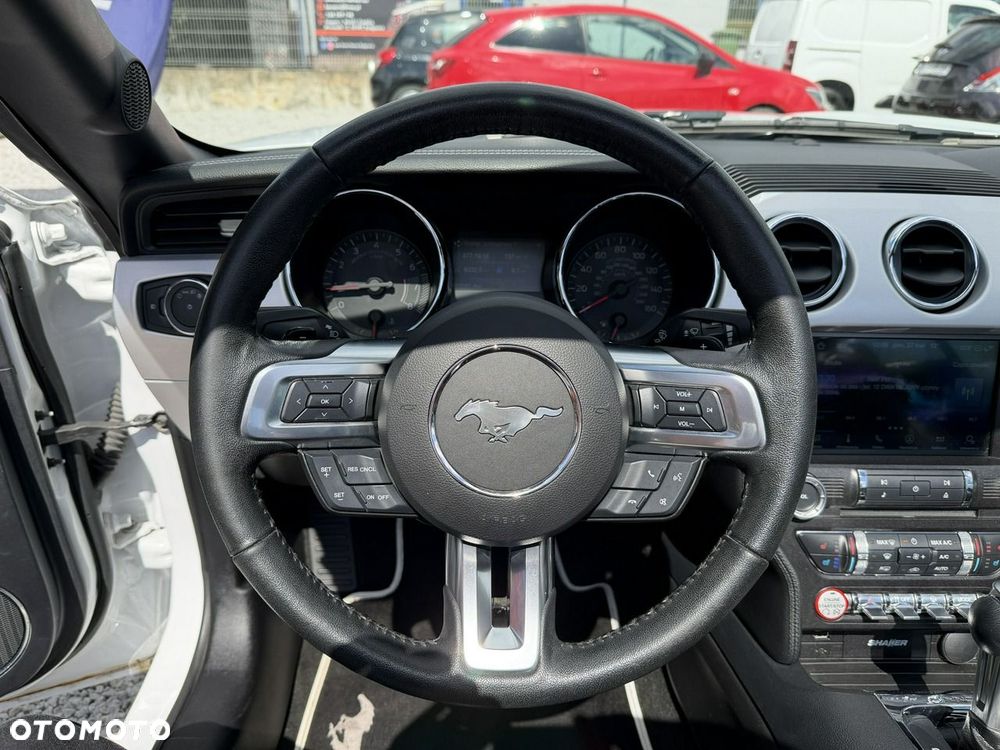 Ford Mustang - 20