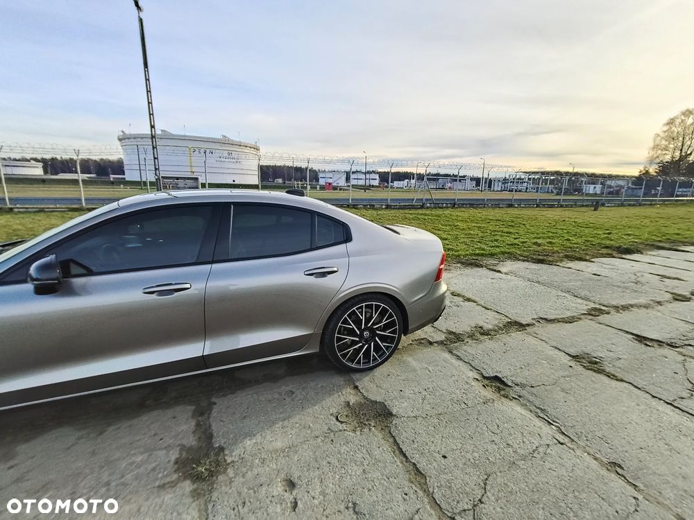Volvo S60 T8 Twin Engine AWD Geartronic RDesign - 13