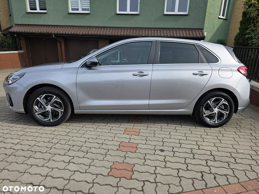 Hyundai i30 1.5 DPI Smart - 13