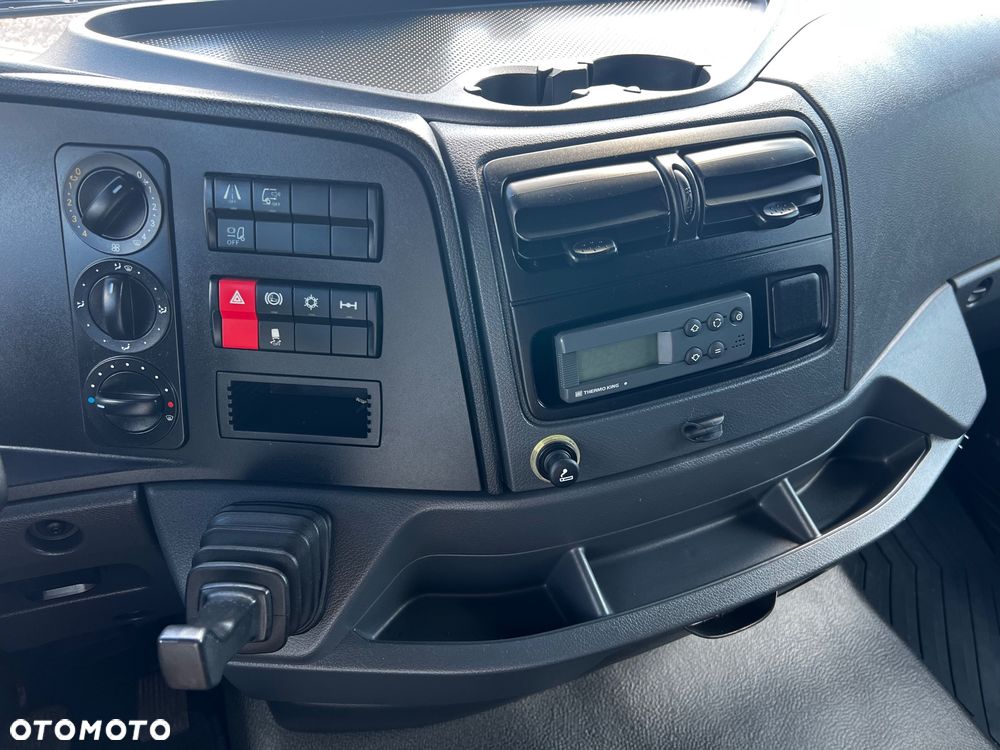 Mercedes-Benz ATEGO 1221 CHŁODNIA 7.3m + WINDA - 30