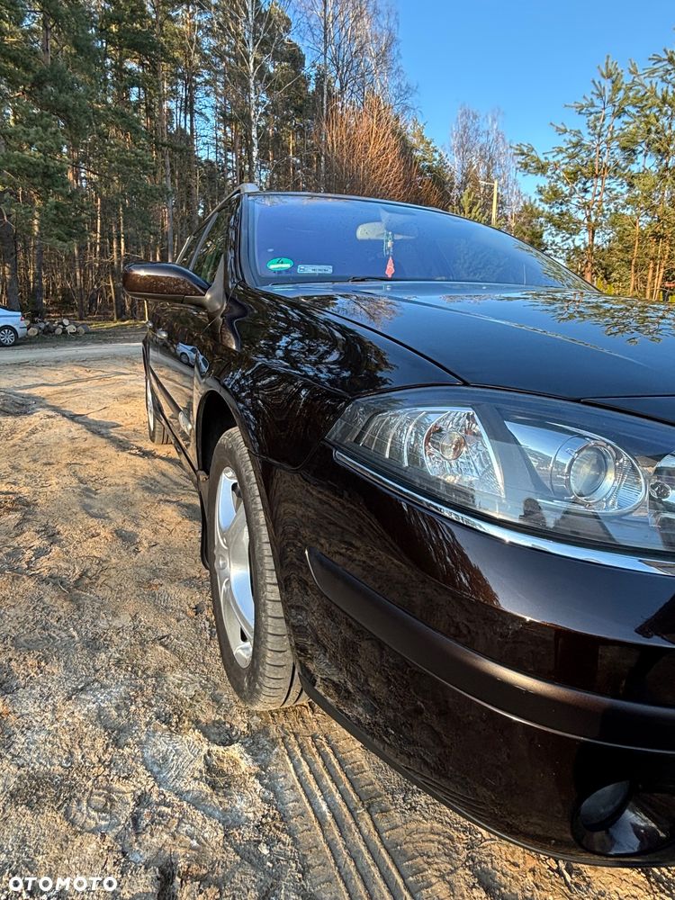 Renault Laguna 2.0 dCi FAP Initiale - 8