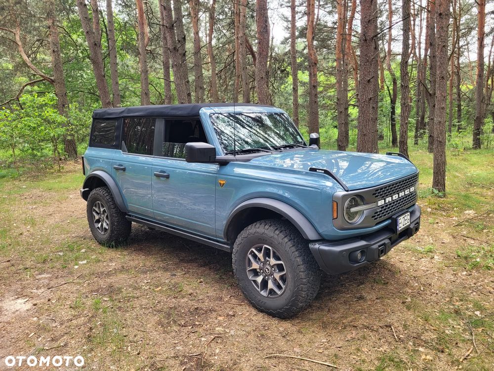 Ford Bronco - 7