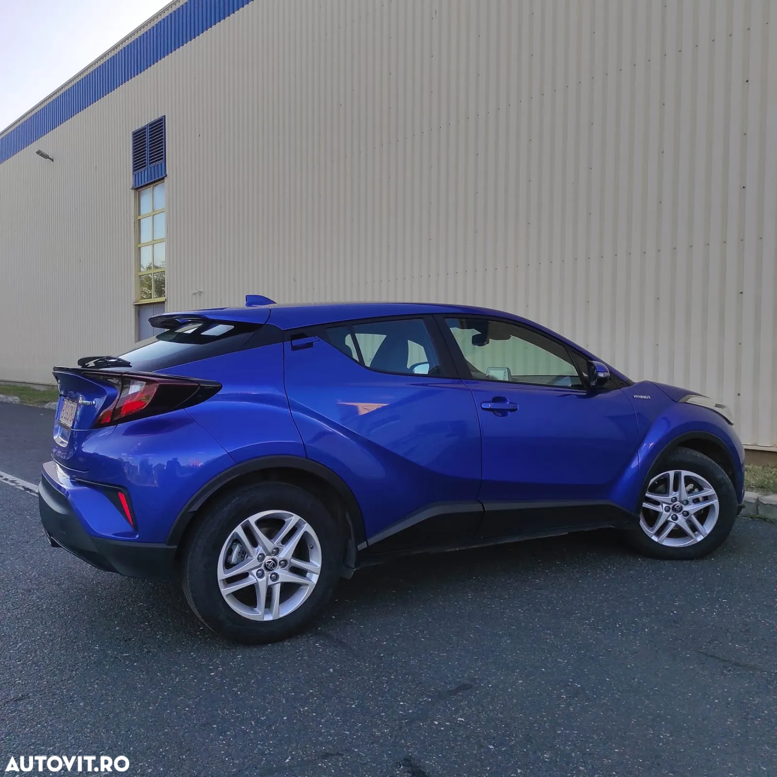 Toyota C-HR Hybrid Business-Edition - 7