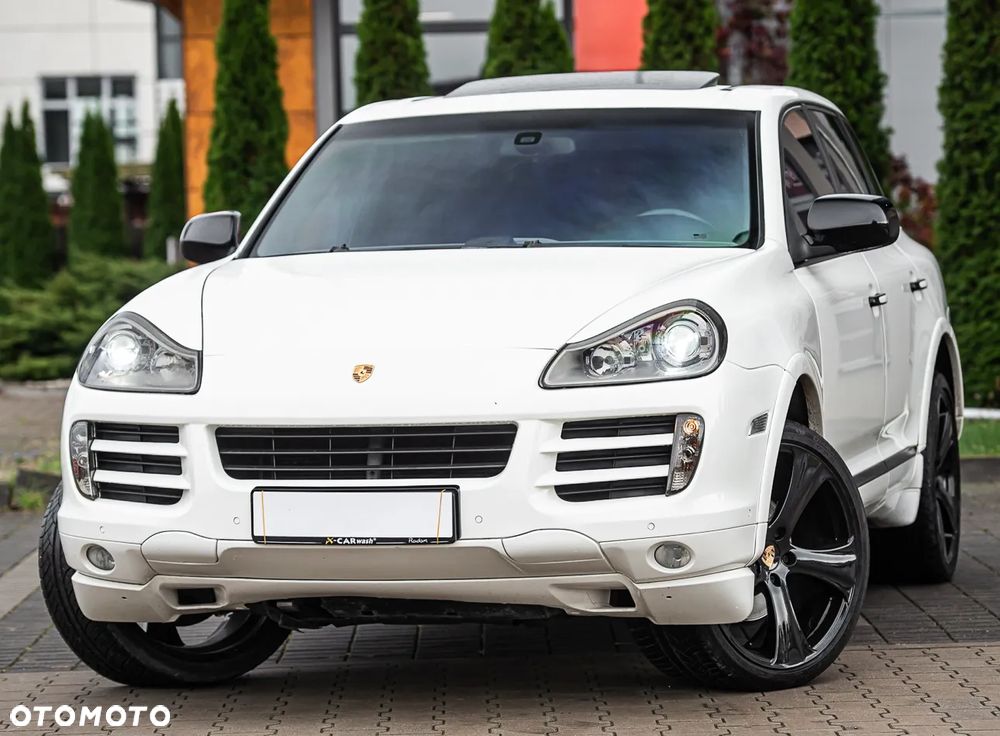 Porsche Cayenne - 2