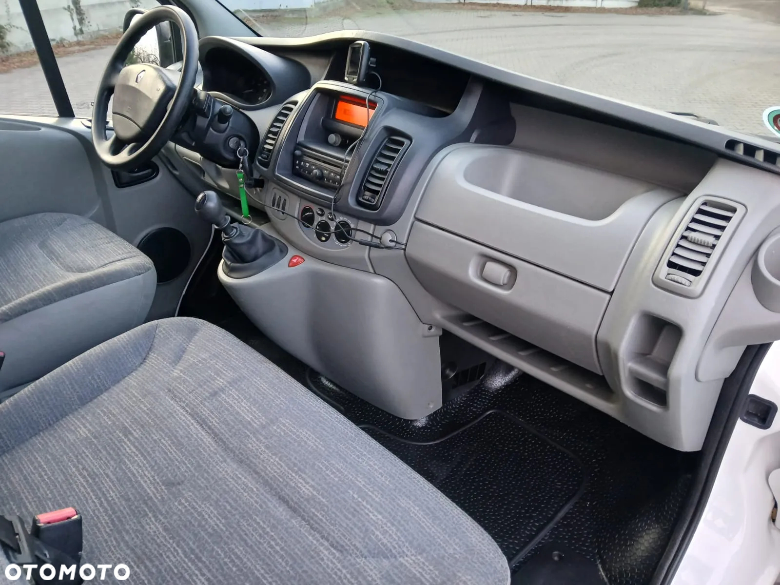 Renault TRAFIC - 22