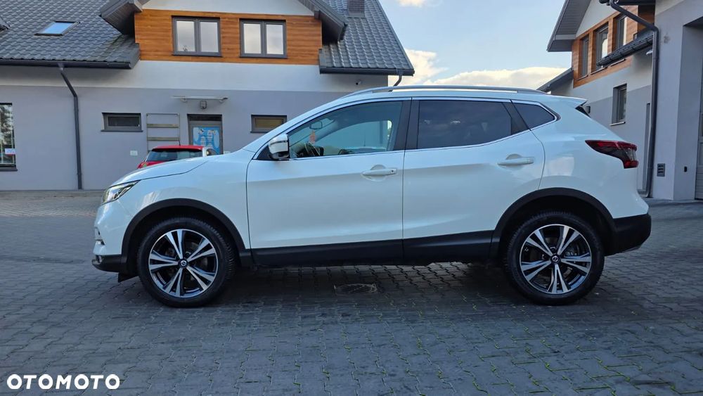 Nissan Qashqai 1.3 DIG-T N-Connecta DCT - 9