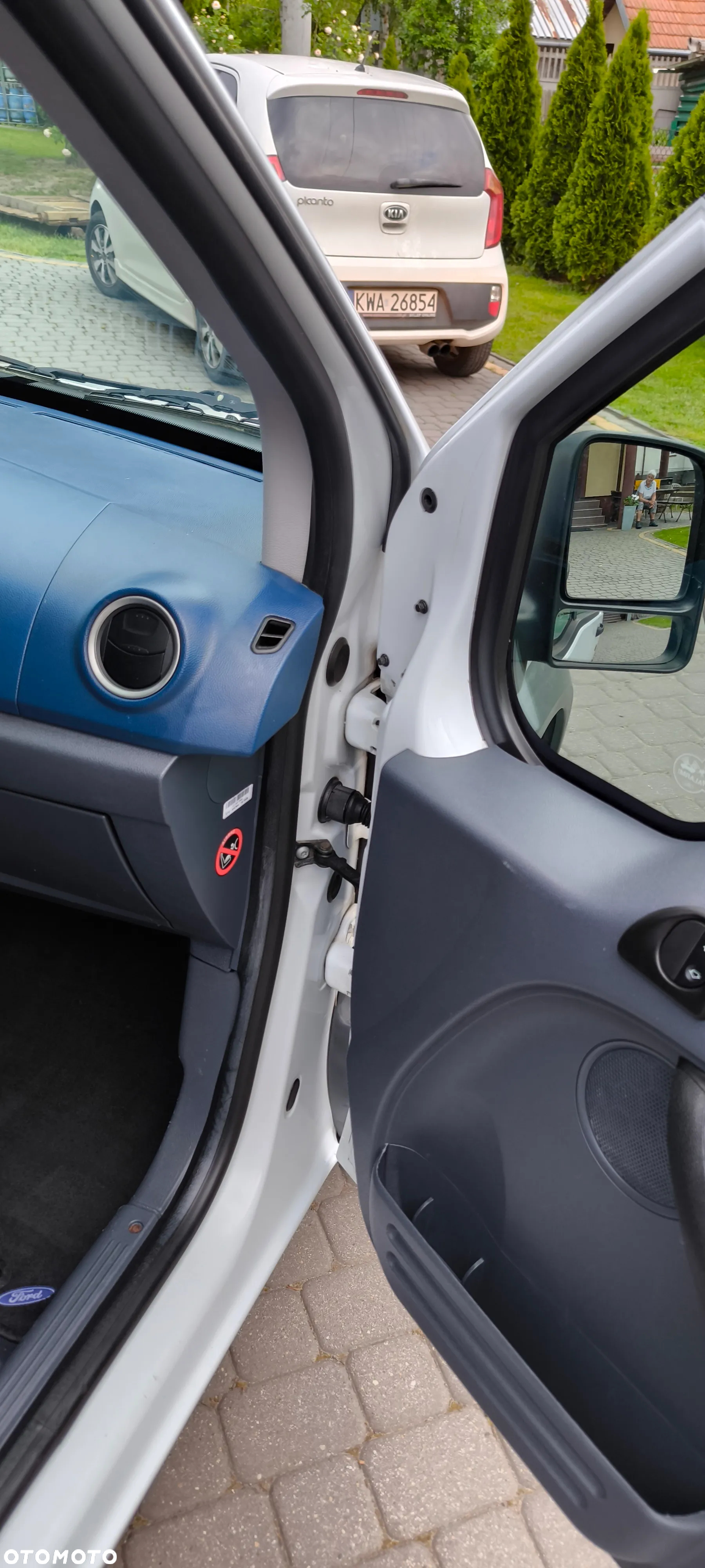 Ford Transit Connect - 25