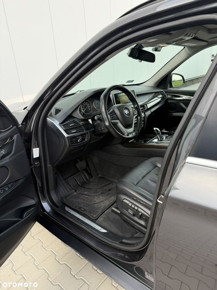 BMW X5 xDrive35i - 16
