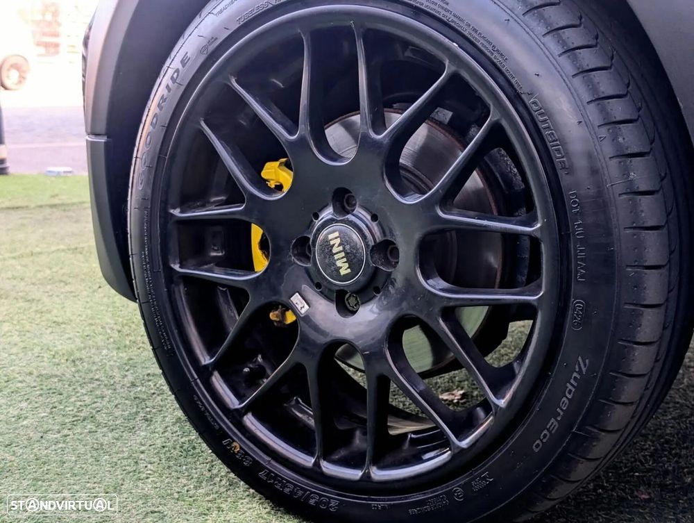 MINI 3 Portas Cooper SD - 10