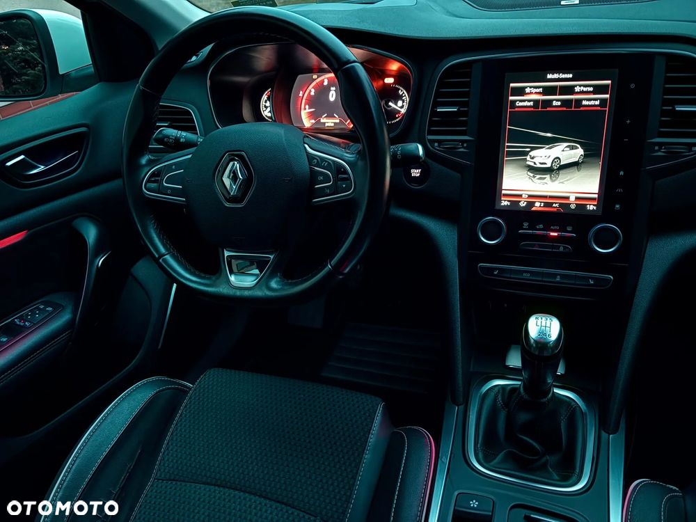 Renault Megane 1.2 16V TCe Energy Bose - 18
