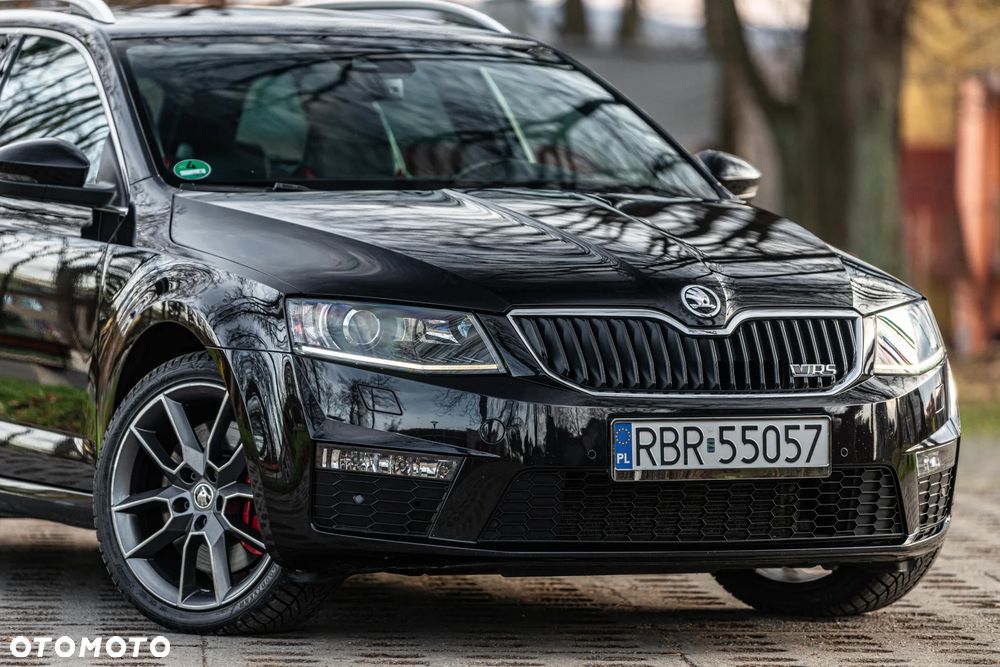 Skoda Octavia 2.0 TDI DSG RS - 9
