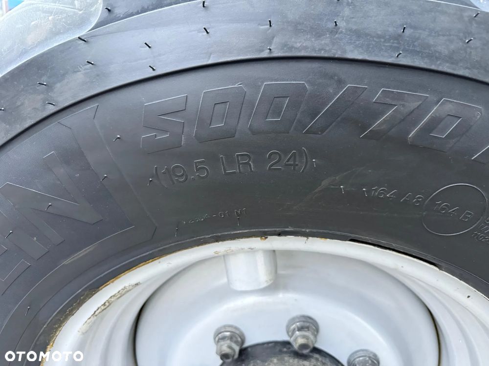 Manitou 841-145 Premium - 12