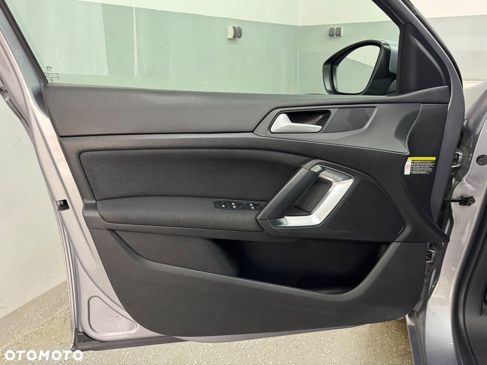 Peugeot 308 BlueHDi 130 EAT8 Stop & Start Allure Pack - 23