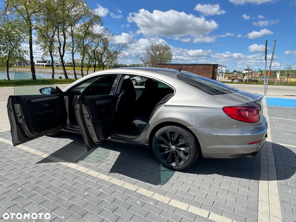 Volkswagen Passat CC - 10