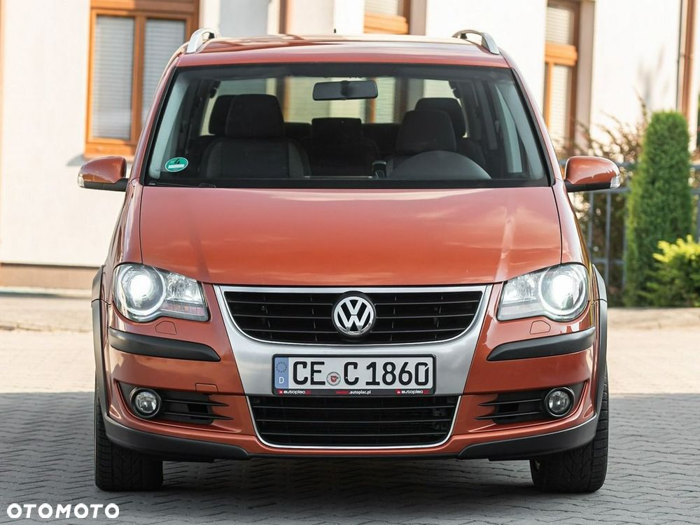 Volkswagen Touran 1.4 TSI Cross - 11
