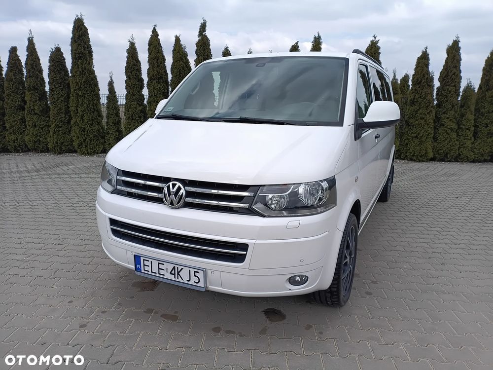 Volkswagen Caravelle - 1