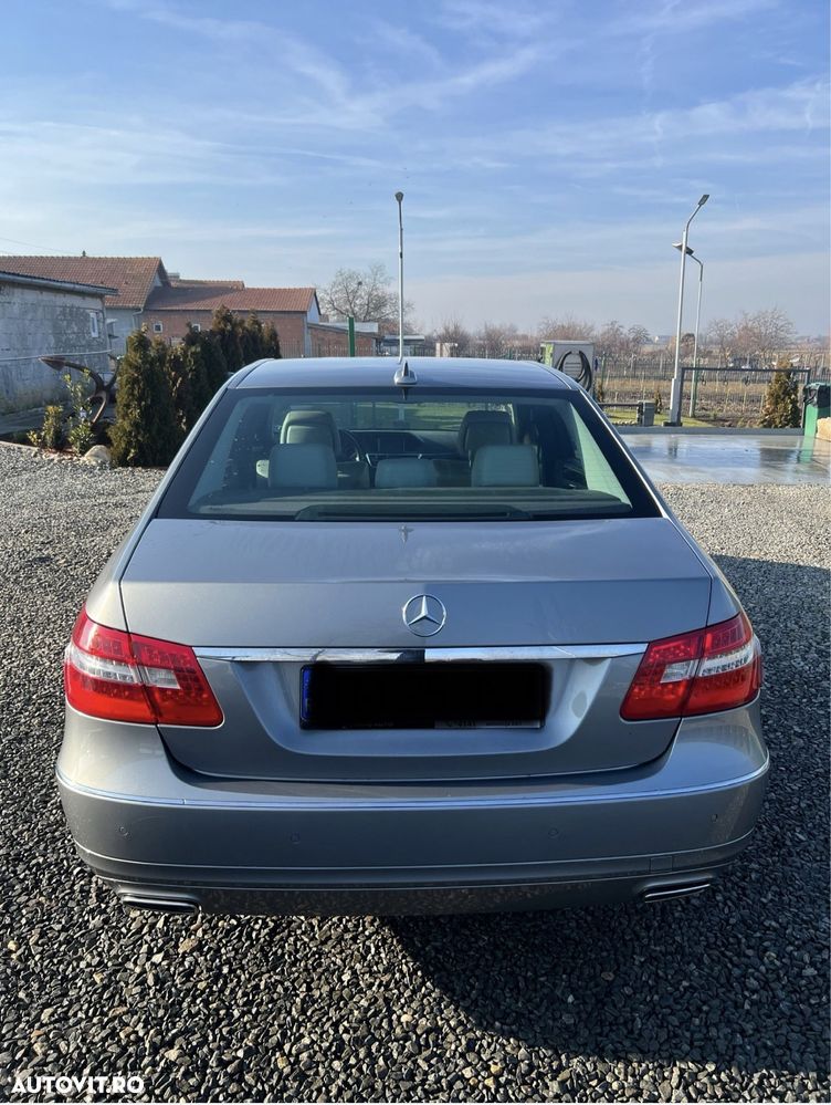 Mercedes-Benz E 200 CDI DPF BlueEFFICIENCY 7G-TRONIC Avantgarde - 2
