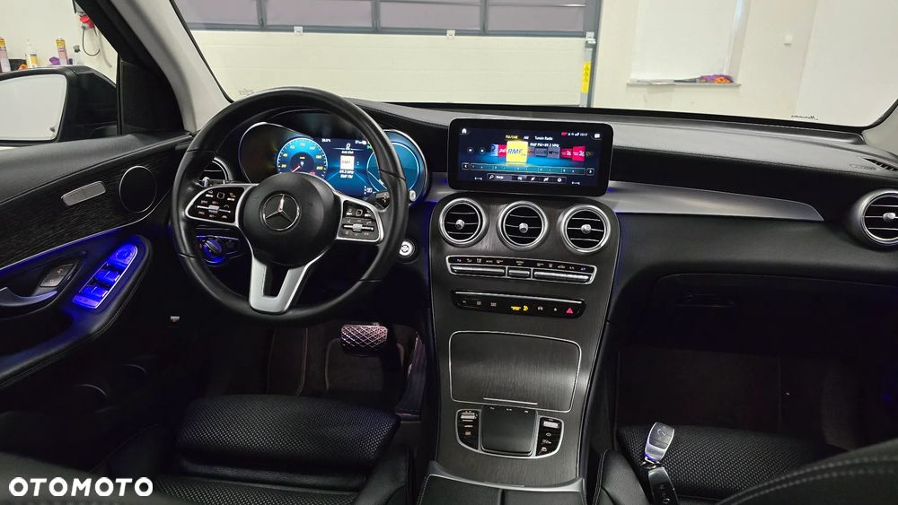 Mercedes-Benz GLC 300 de 4Matic 9G-TRONIC AMG Line Plus - 19
