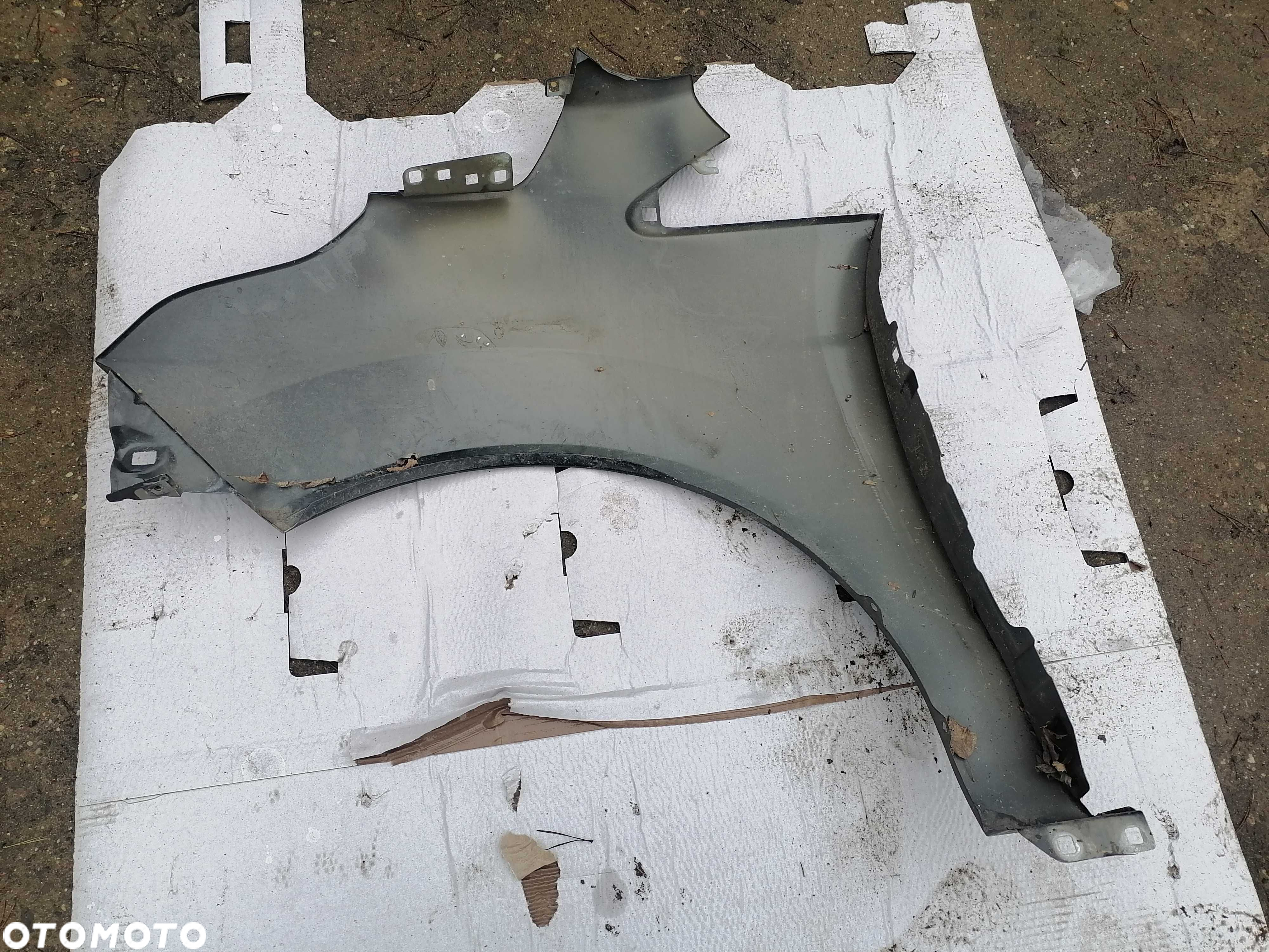 błotnik prawy przedni ford B-MAX KC - 3