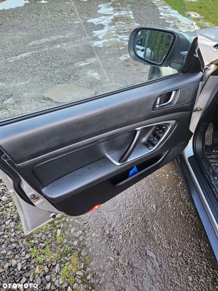 Subaru Legacy 2.5i Comfort AT - 14