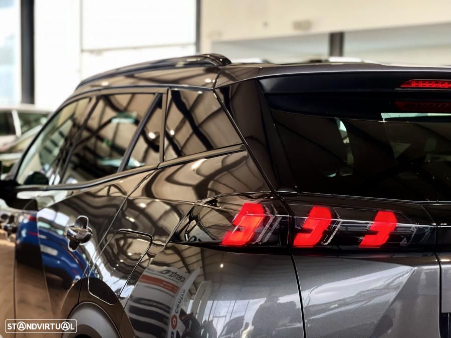 Peugeot 2008 1.2 PureTech Allure Pack EAT8 - 7