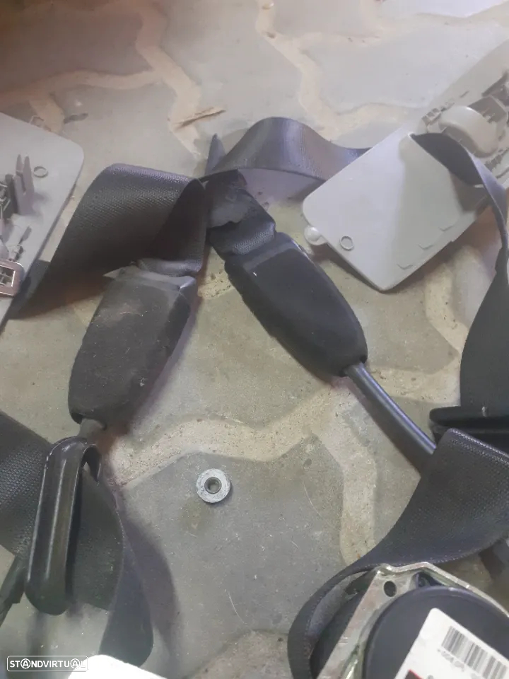 conjunto cintos frente opel corsa d  607707700D   607707800D - 4