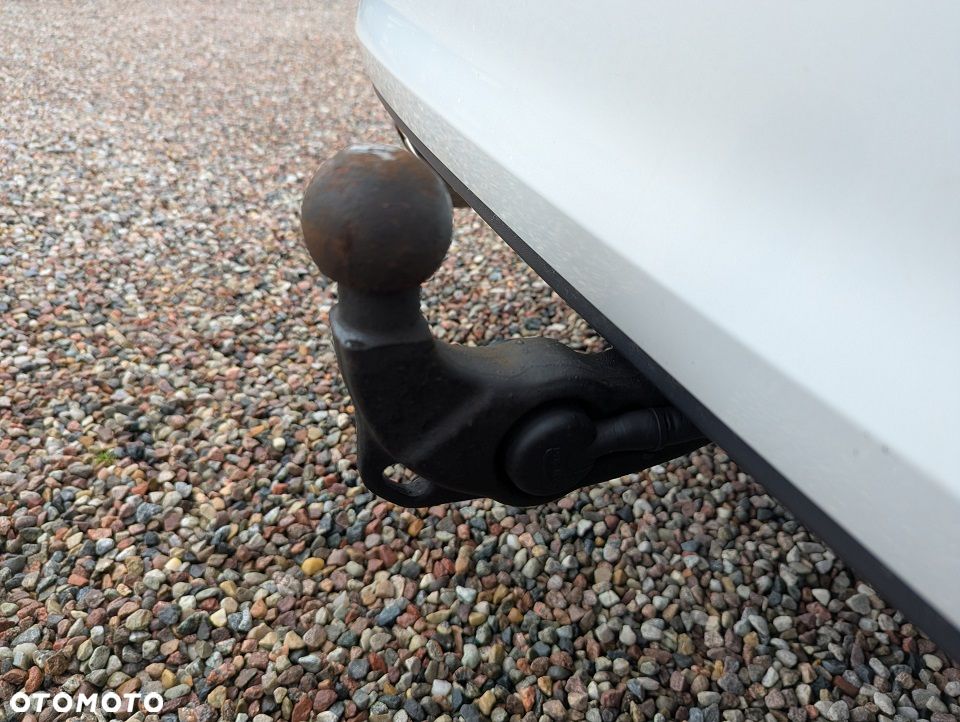 Volkswagen Golf Variant 2.0 TDI 4Motion (BlueMotion Tech) Highline - 32