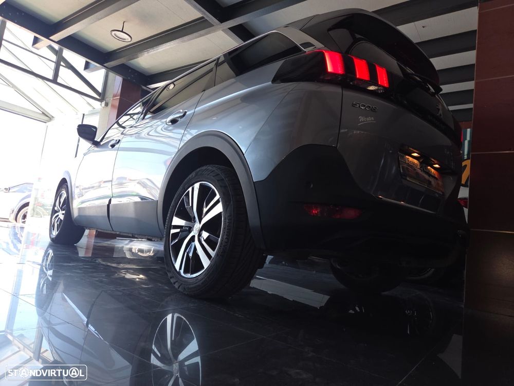 Peugeot 5008 PureTech 130 EAT8 Stop & Start Allure Pack - 5
