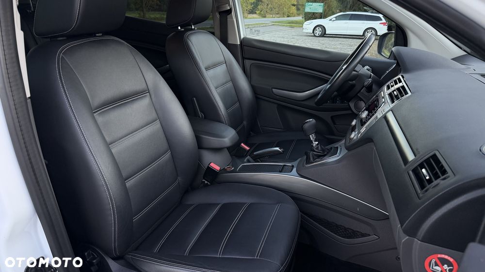 Ford Kuga 2.0 TDCi 4x4 Titanium - 40