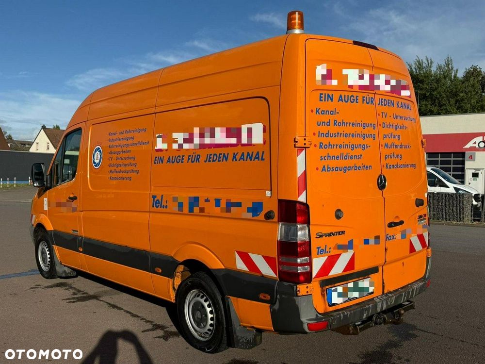 Mercedes-Benz Sprinter - 4