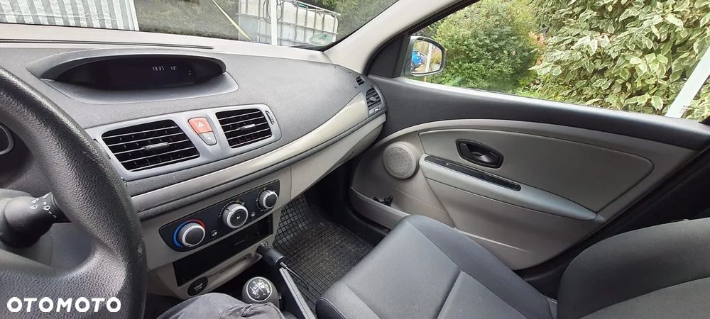 Renault Megane - 12
