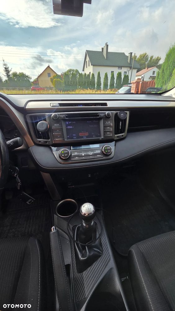 Toyota RAV4 2.0 D-4D Premium - 14