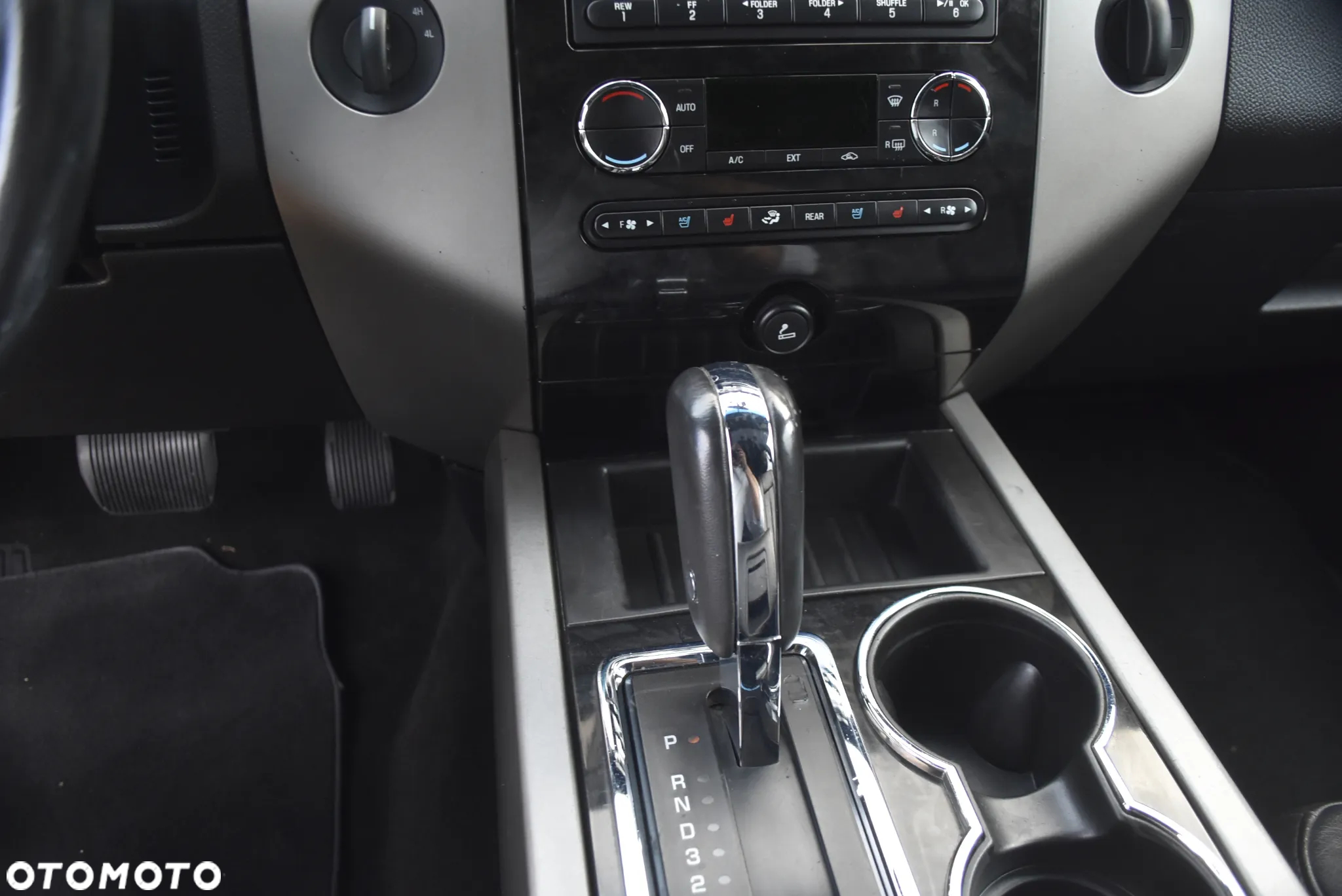 Ford Expedition 5.4 XLT 4WD - 14