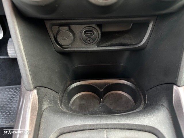 Peugeot 2008 1.6 BlueHDi Style - 8