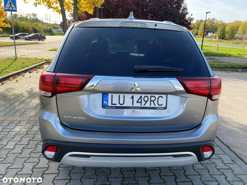 Mitsubishi Outlander - 7