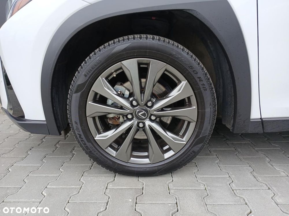 Lexus UX 250h GPF F Sport Design 2WD - 26