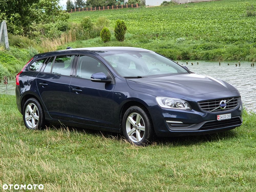 Volvo V60 T3 Edition - 36