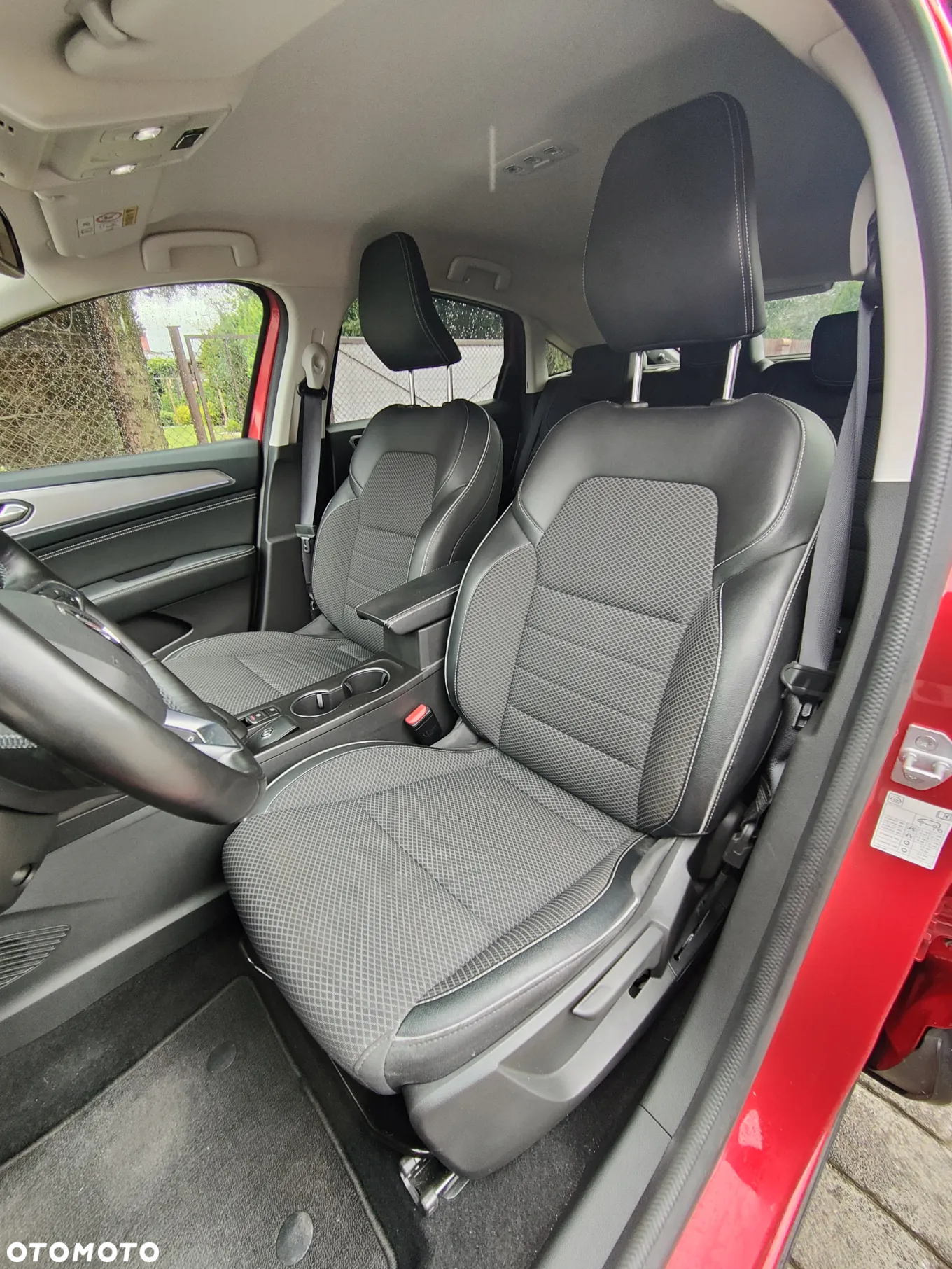 Renault Arkana E-TECH 145 INTENS - 19