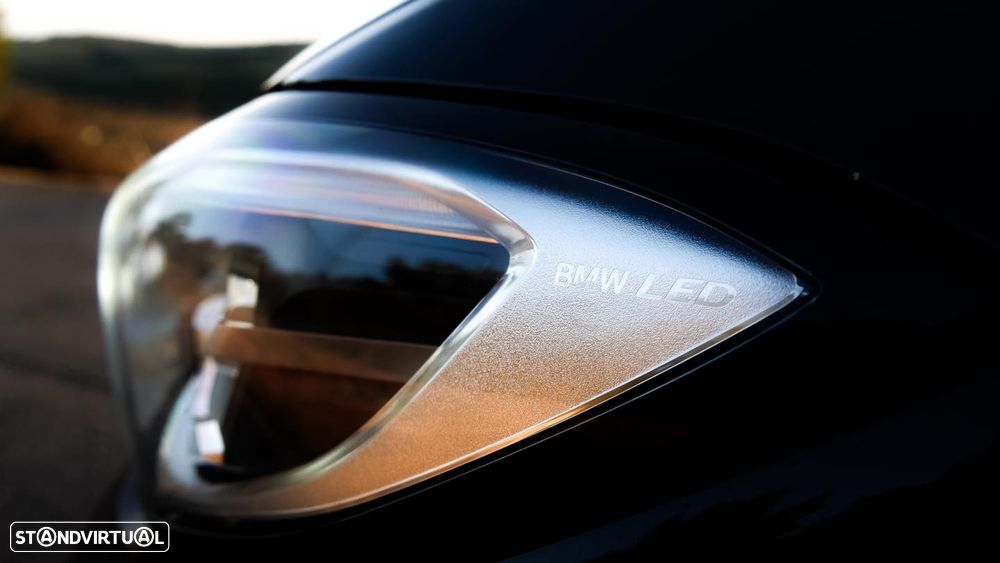 BMW 330 e Touring Aut. Sport Line - 32