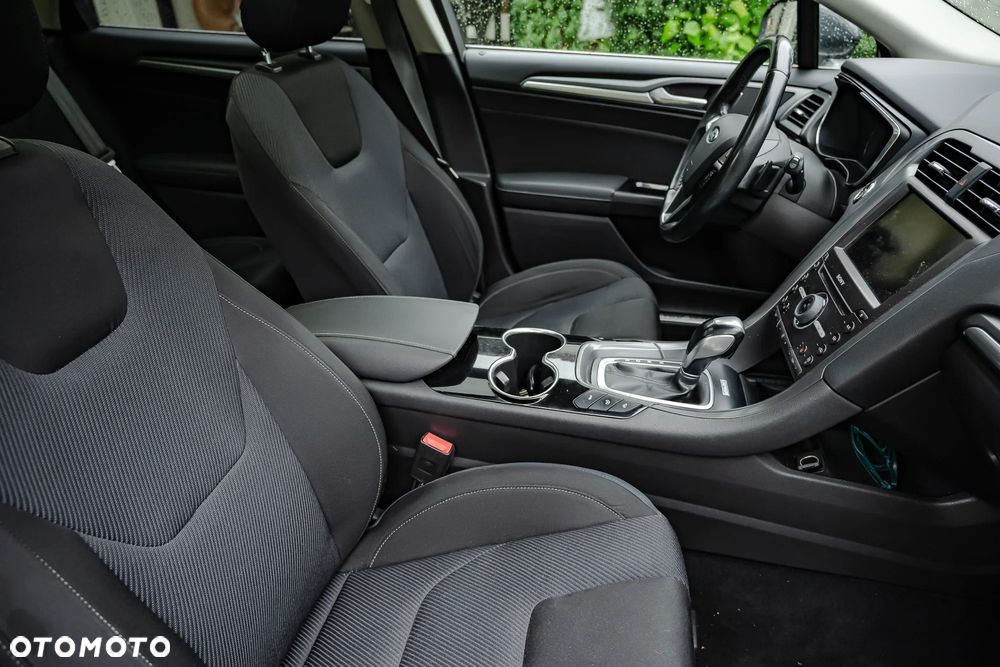 Ford Mondeo 2.0 TDCi STart-Stopp PowerShift-Aut Titanium - 5