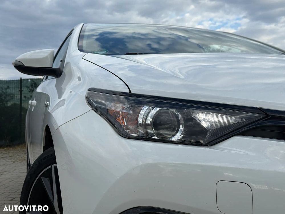 Toyota Auris 1.8 VVT-i Automatik Team Deutschland - 12