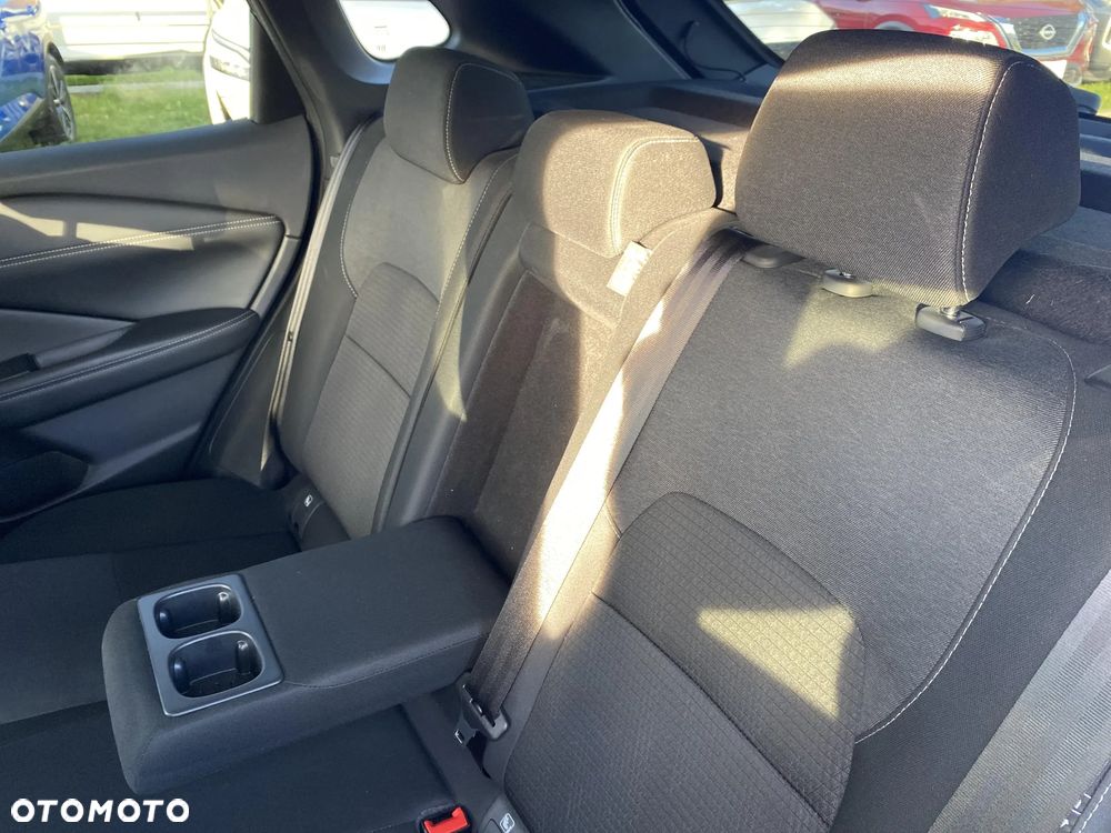 Nissan Qashqai 1.3 DIG-T N-Connecta DCT - 23