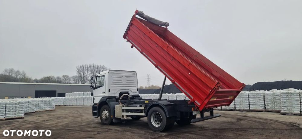 Mercedes-Benz AXOR 1829 - 4