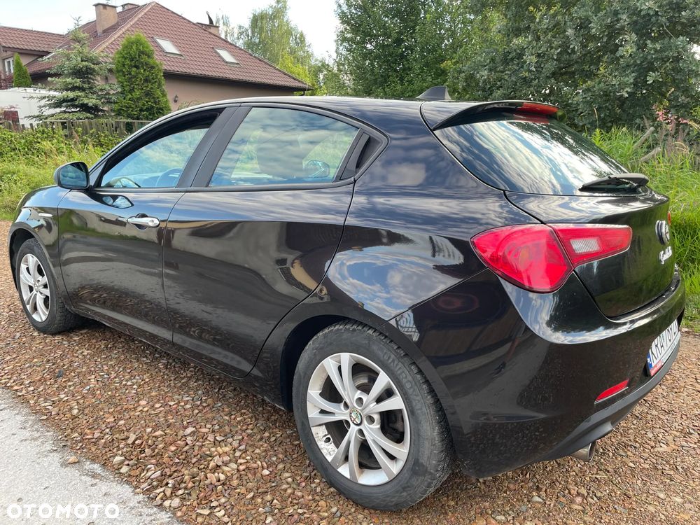 Alfa Romeo Giulietta - 2