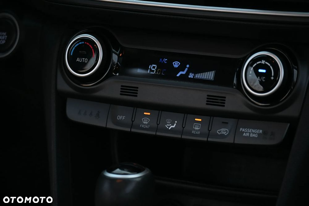 Hyundai Kona 1.6 T-GDI Premium 4WD DCT - 23