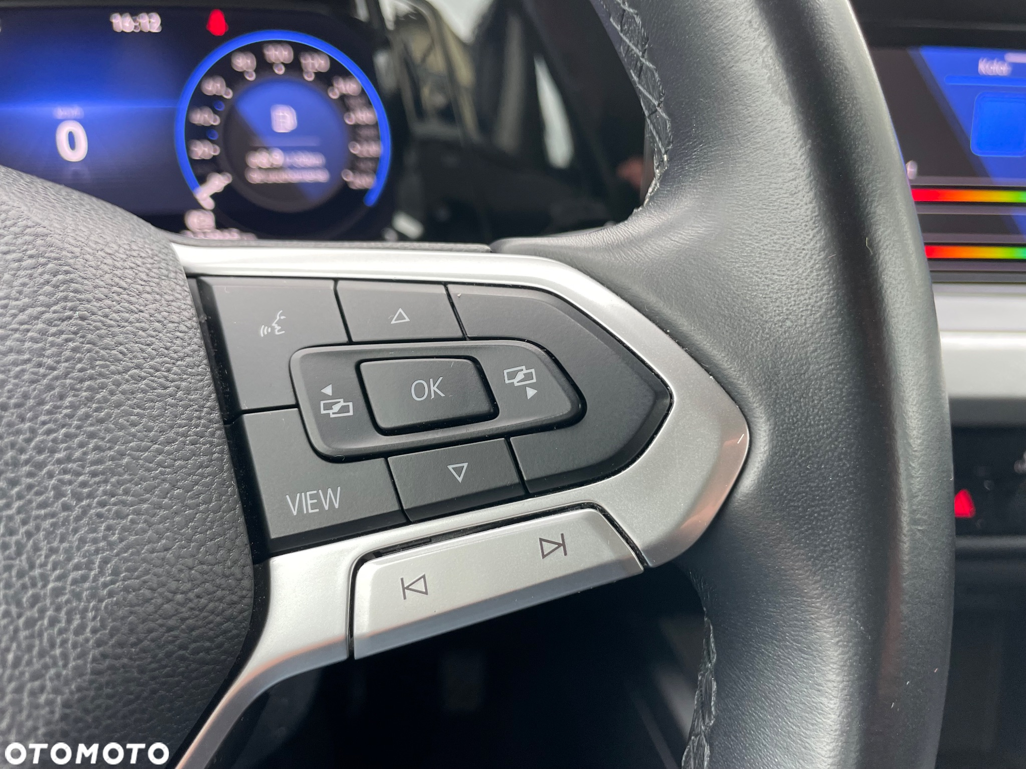 Volkswagen Golf VIII 1.5 TSI EVO Life - 22