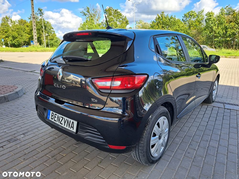 Renault Clio - 8