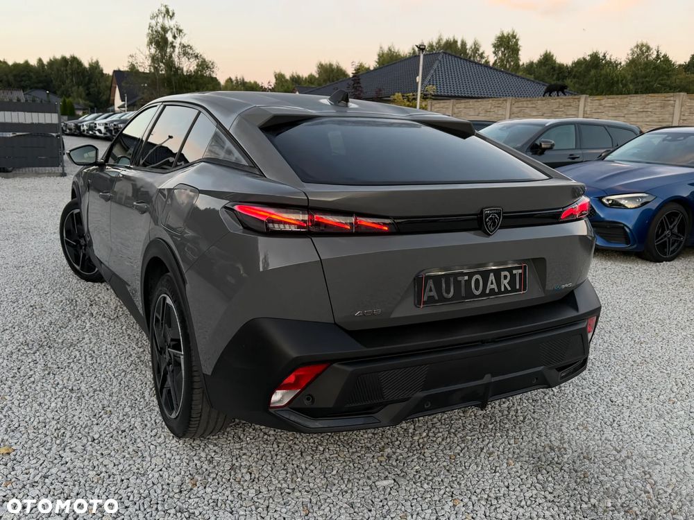 Peugeot 408 225 e-DSC7 GT - 12