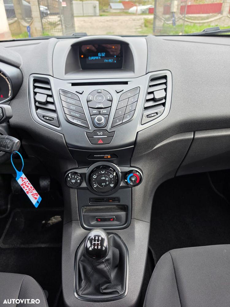 Ford Fiesta 1.0 EcoBoost Trend - 17