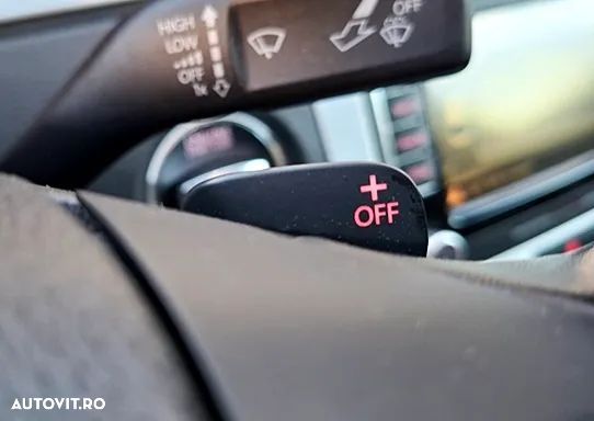 Volkswagen Passat CC 2.0 TDI 4Motion DSG Exclusive - 20